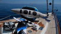 HANSEAT IV -   Watertoys on foredeck